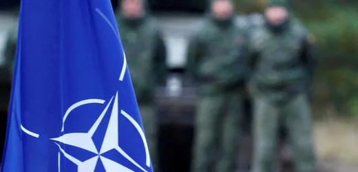 Nato: Tinder-Romanze eines Offiziers löst Sicherheitsalarm aus - Spionagevorwürfe in Großbritannien