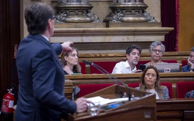 El Parlament celebrará un pleno monográfico sobre educación la primera semana de diciembre