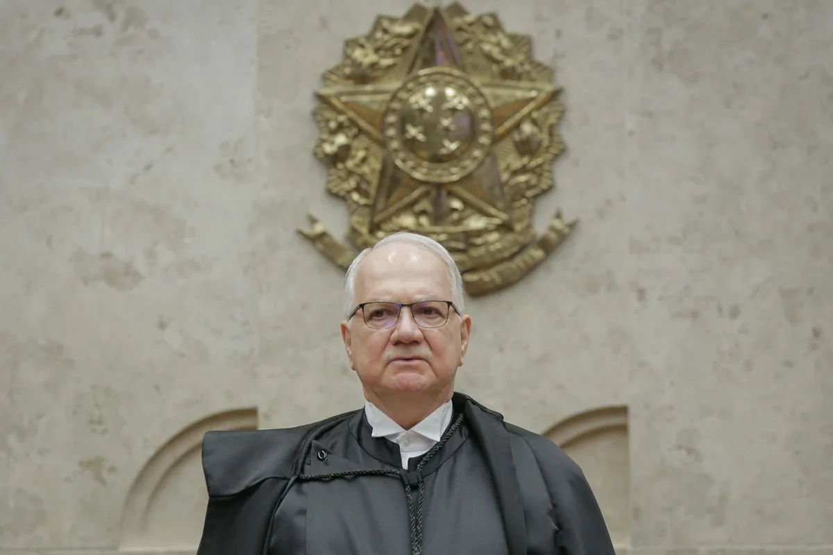 Após receber chefe da PF, Fachin se reúne com ministro da Justiça