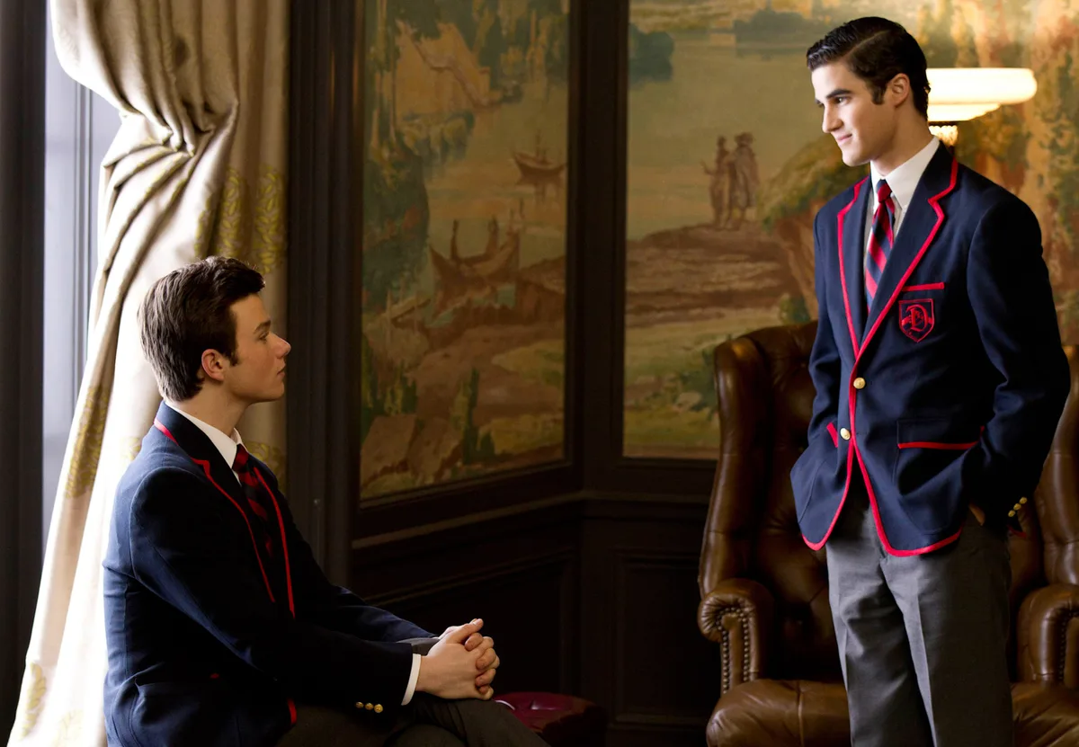 ‘Glee’ Reunion: Chris Colfer Joins Darren Criss Onstage to Perform ‘Baby It’s Cold Outside’ During London Concert