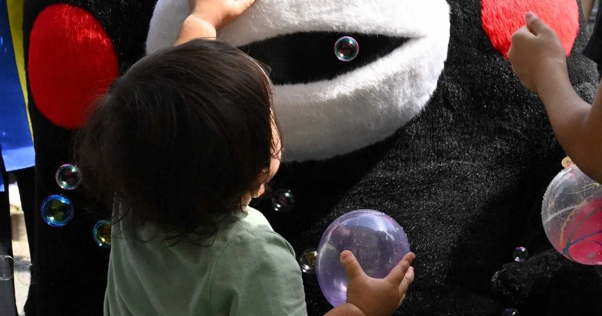 くまモン、活動再開 19日ぶり 「皆さんを応援しているモン」