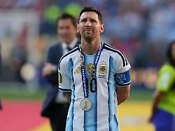 "Entscheidung tut weh": Superstar Lionel Messi tritt aus Nationalmannschaft zurück