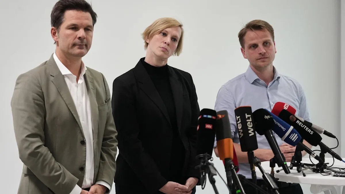 Dunkelrot-Bündnis in Berlin - Nur beim Sperrmüll sind sie sich schon einig