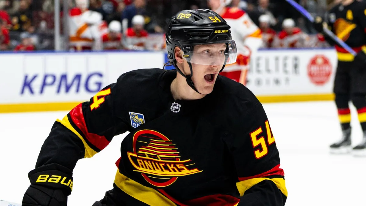 Scout’s Analysis: What Maple Leafs get in Raty, Canucks in Quillan