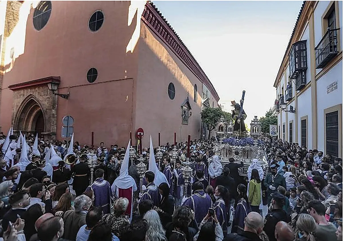 El Señor de la Divina Misericordia de las Siete Palabras llevará banda de música en la Semana Santa de Sevilla de 2027