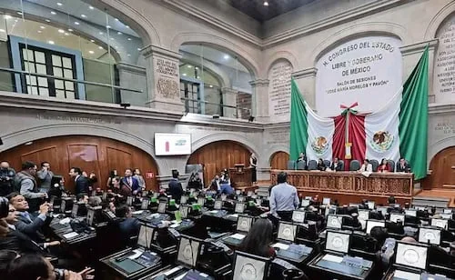 Diputados van por reelección o contender por alcaldía