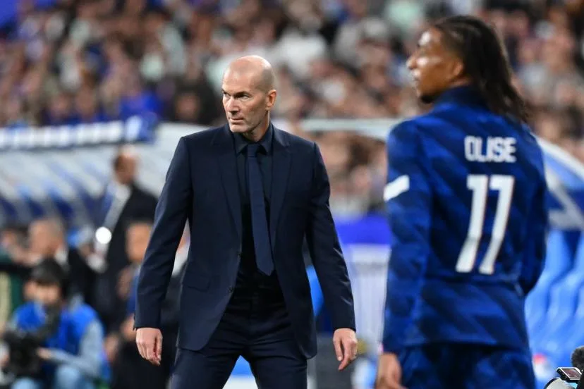 Portés par Zinédine Zidane et Michael Olise, les Bleus ont la cote auprès des Français d'après un sondage