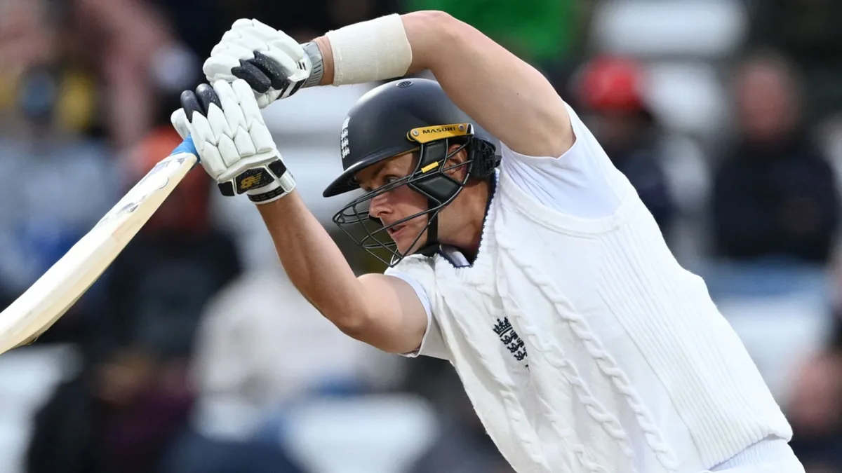 England leading by over 200 on day three vs Pakistan at Headingley LIVE!