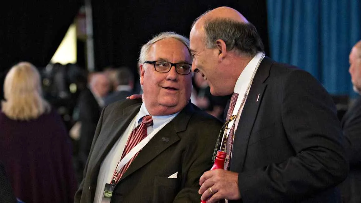 Berkshire Hathaway names Howard Buffett as chair