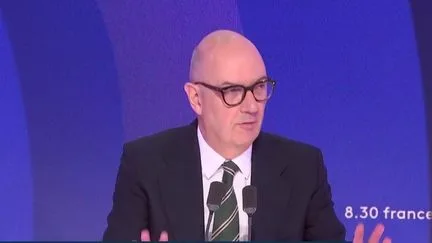 "Les riches, dans ce budget, vont contribuer à plus de 10 milliards au redressement national", assure Roland Lescure, ministre de l'Economie