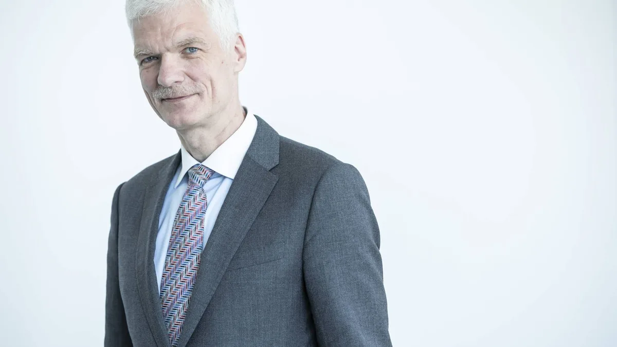 Andreas Schleicher, el matemático detrás de PISA: "Es un cambio preocupante: de crear a hacer scroll"