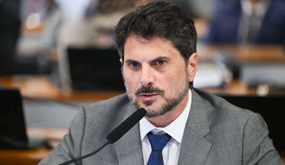 Candidato ao Senado, Marcos do Val será entrevistado ao vivo no Folha Vitória