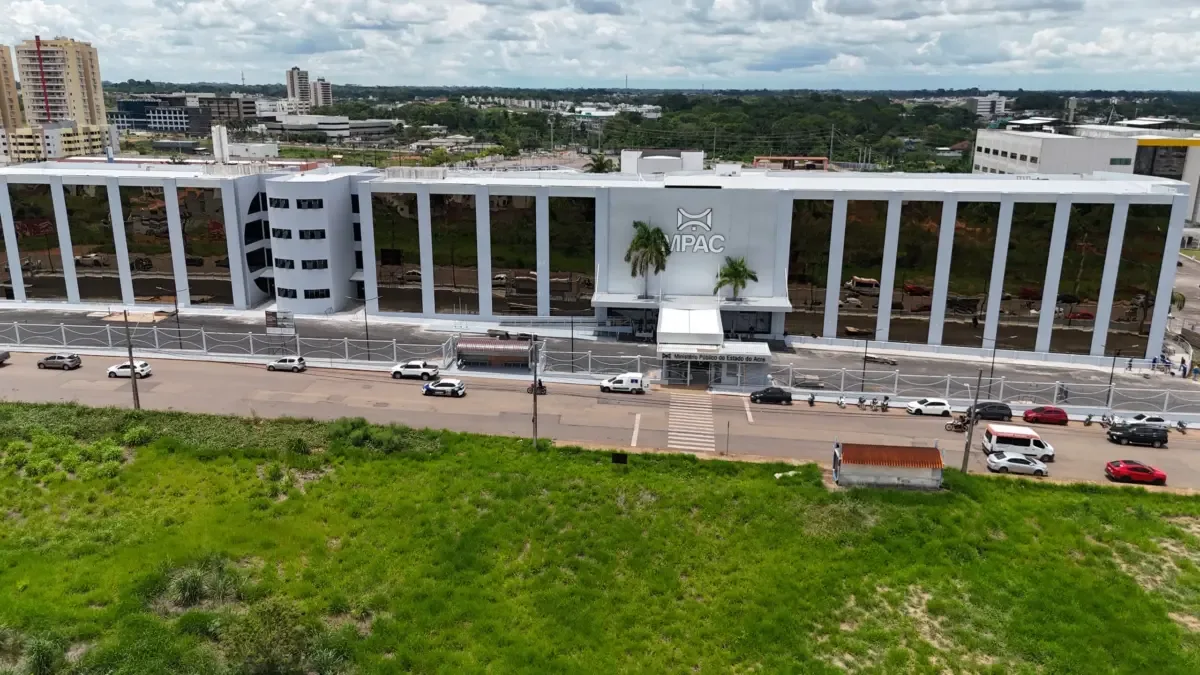 Feijó: MPAC obtém decisão que mantém restrição de veículos na praia durante Festival do Açaí