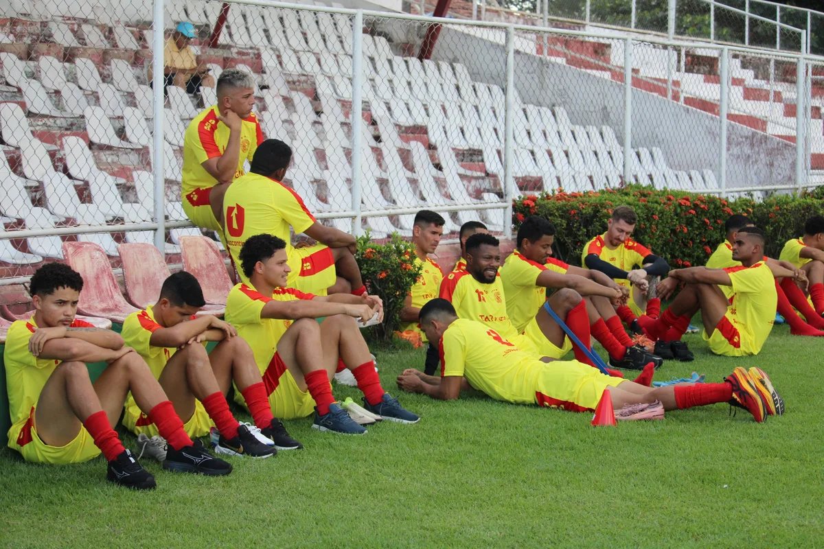 4 de Julho inicia pré-temporada com apresentação oficial do treinador e 19 atletas; veja lista
