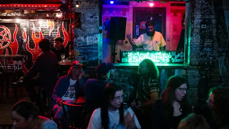 Genre bans, ‘pokies pub’ loophole ditched in new NSW live music overhaul