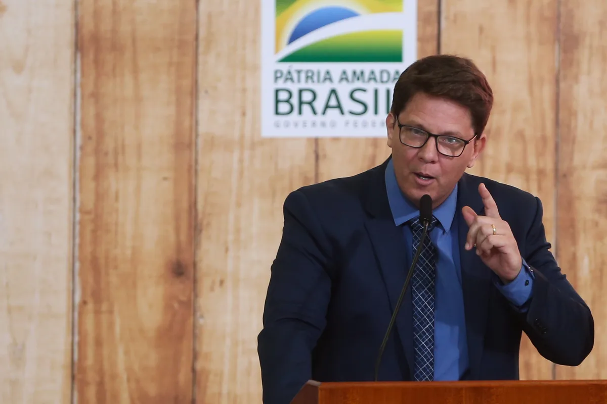 Mario Frias protesta contra exposição de operação da PF: “Assassinato de reputação”