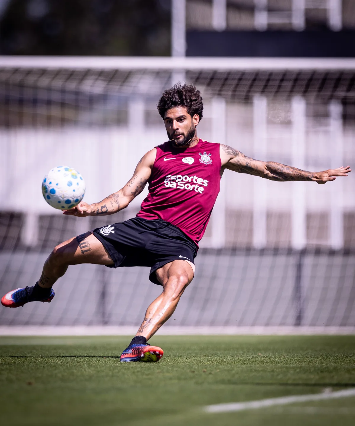 Yuri Alberto sente incômodo na coxa e deve desfalcar Corinthians no clássico