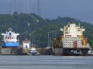 Face à la sécheresse liée au phénomène El Niño, le Canal de Panama prévoit de réduire encore son trafic