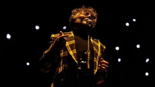 Fito Páez vuelve a Netflix con un documental íntimo sobre su vida, el amor y la música