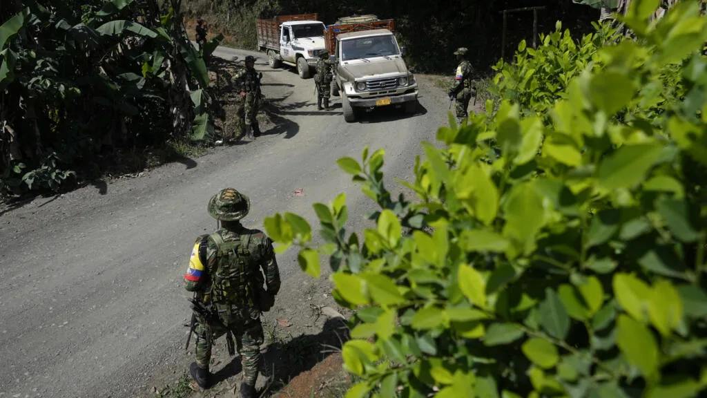 Colombie : vingt guérilleros tués dans des bombardements ordonnés par le nouveau gouvernement