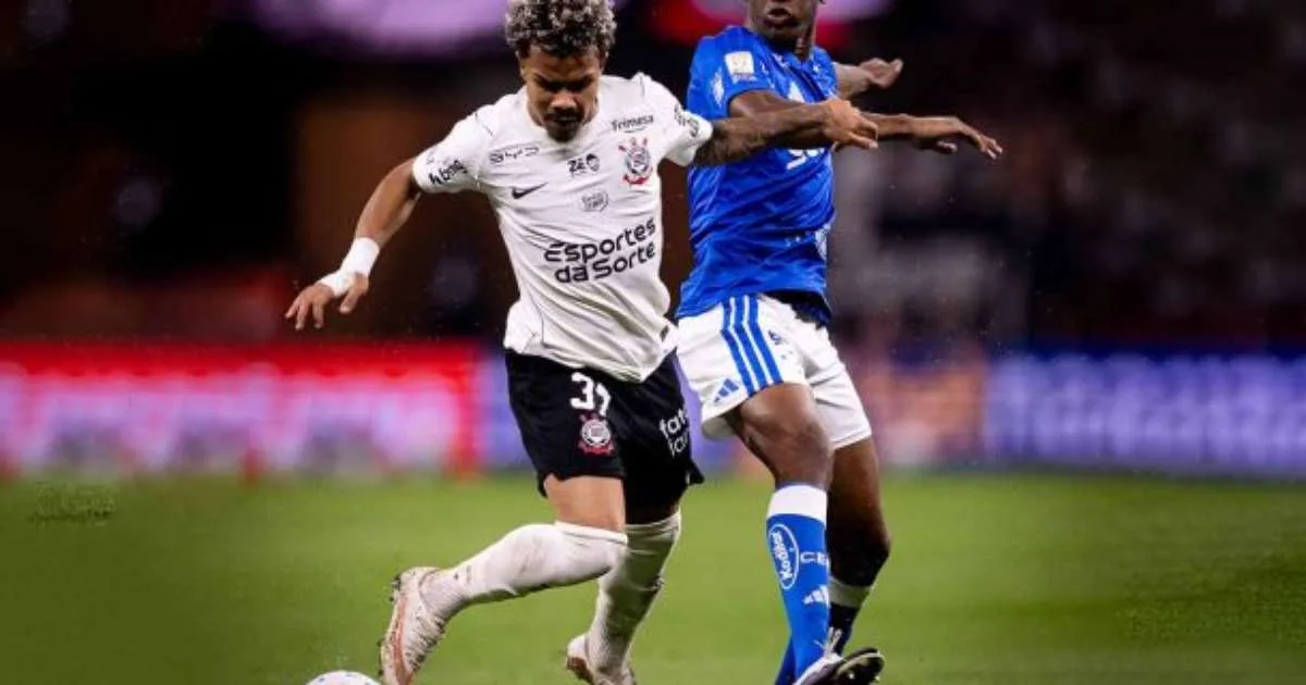 Ineficiência ofensiva do Corinthians rende cobranças de Kaio César