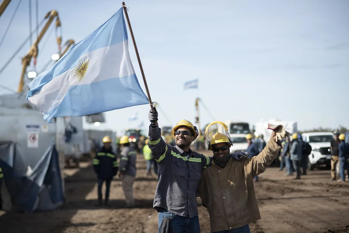 YPF sigue pisando fuerte en Vaca Muerta: cómo es, al detalle, la nueva planta de GNL a 50 km de Añelo
