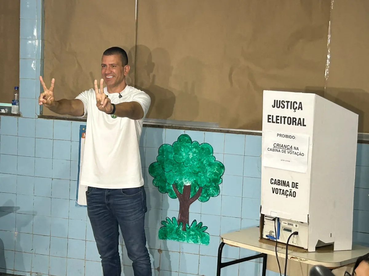 Paes aceita decisão da Justiça, reconhece derrota e Ruas deve ser declarado governador do RJ; entenda