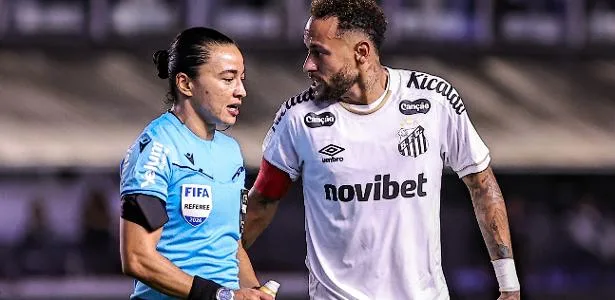 Arbitragem brasileira 'pipoca' para Neymar