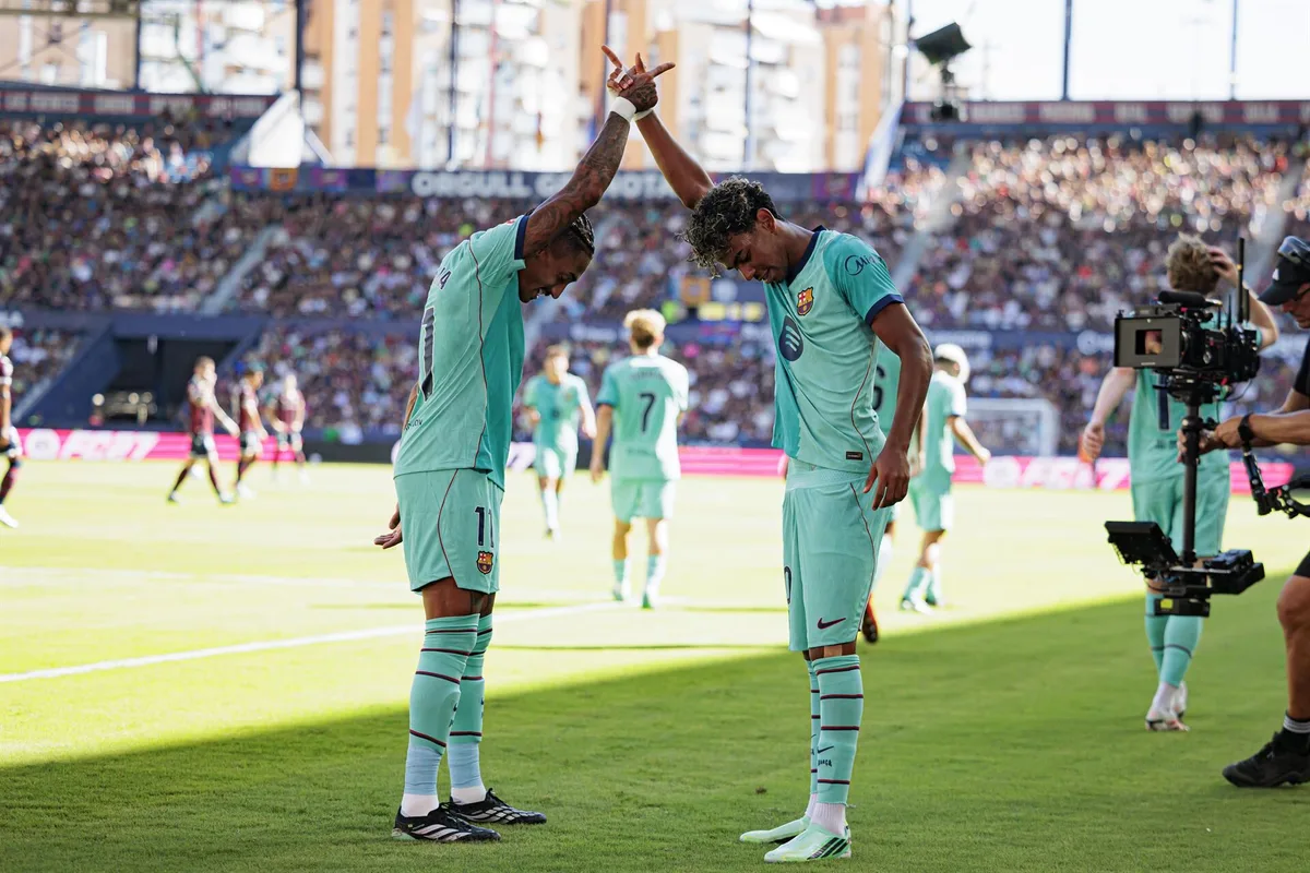 Crónica del Levante UD - FC Barcelona: 2-4