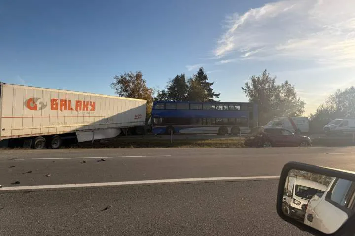 Multi-vehicle crash including double-decker bus closes Highway 99 in Delta