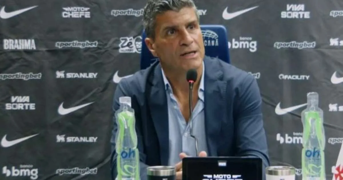 "Decepção", resume Pedro Emanuel sobre empate com Olimpia