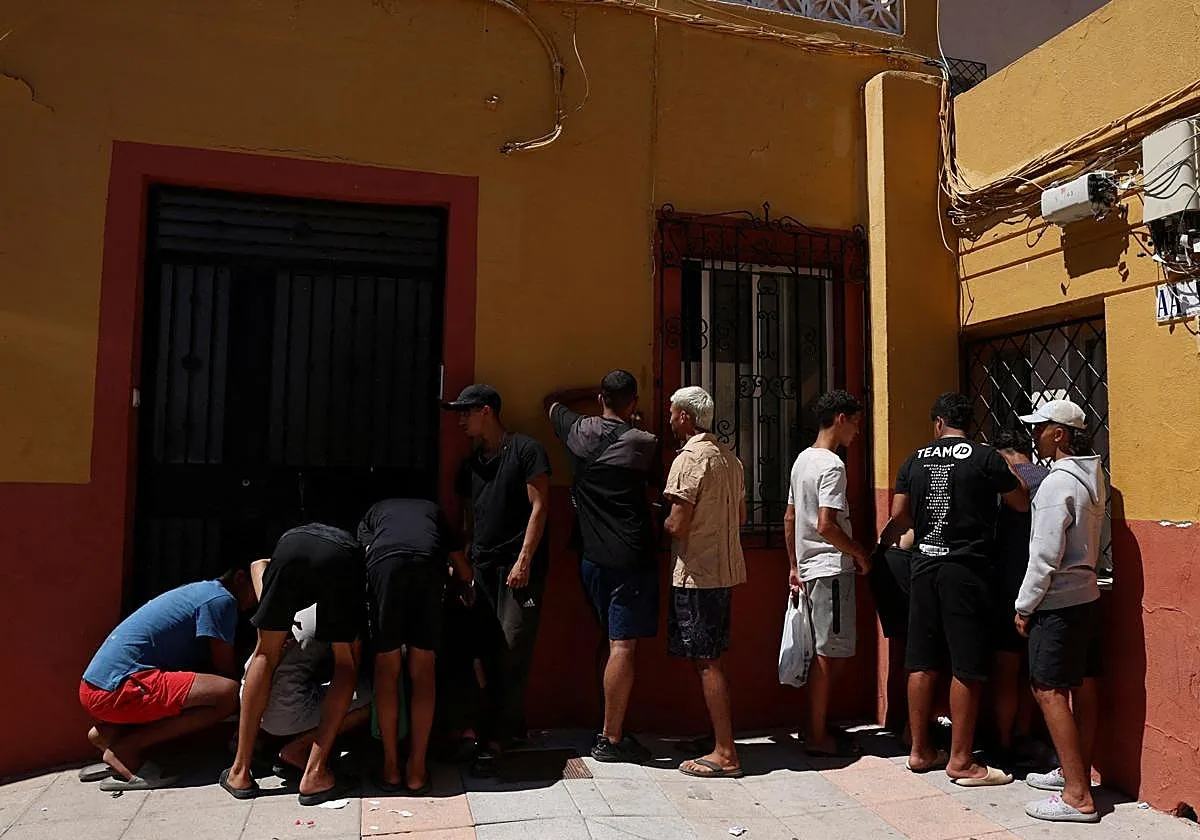 Bruselas insiste en el retorno a Marruecos de los menores inmigrantes no acompañados que permanezcan en Ceuta