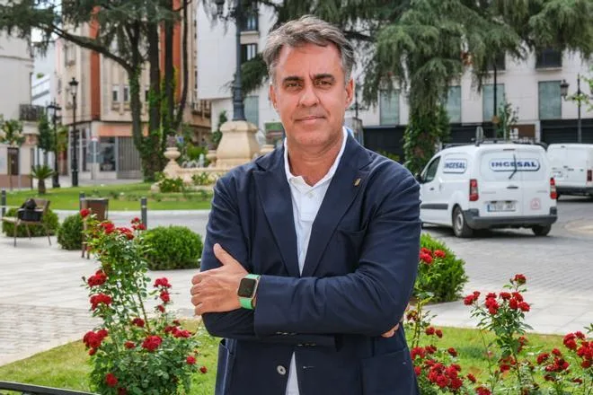 Los seguimientos a la jueza Biedma los realizaron personas que habían sido defendidas gratis por el exjuez investigado por hostigarla