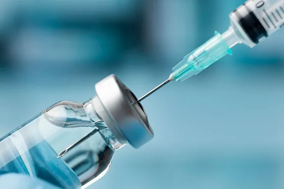 Feira de ciências termina com 20 pessoas no hospital após compartilhamento de agulhas no RJ