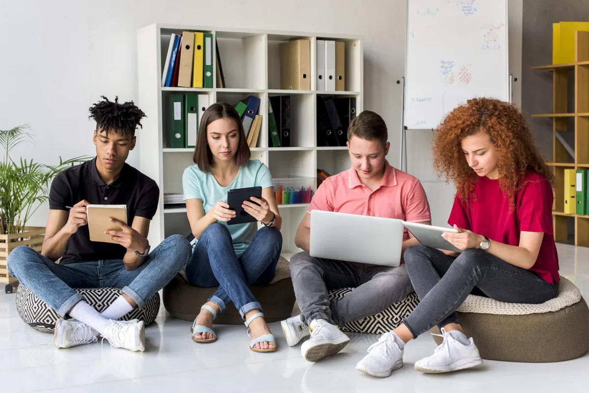 Google prepara o regresso às aulas com ferramentas de IA para organizar os estudos
