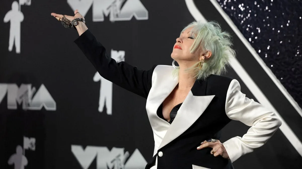 Cyndi Lauper celebra los 40 años de “True Colors” con una edición especial con canciones inéditas