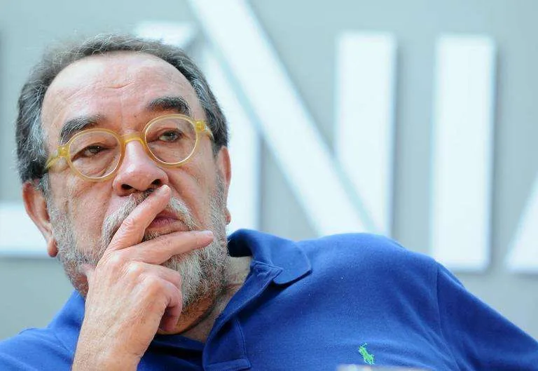 Fernando Morais leva OpenAI à Justiça por uso de suas obras no ChatGPT