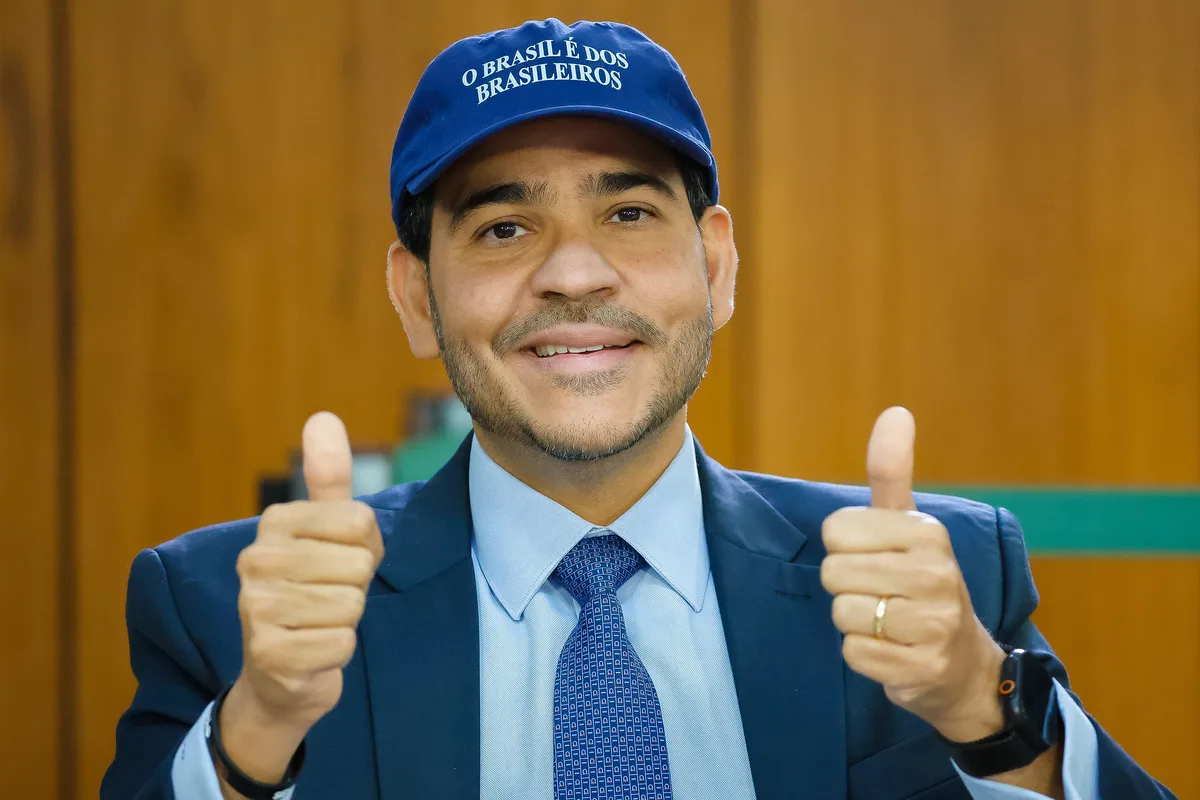 Jorge Messias convoca “Exército do Lula” para atos no Rio