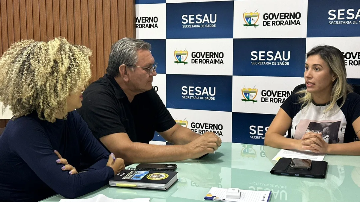 Sesau discute sistema para regular transferência de pacientes da Guiana para Roraima