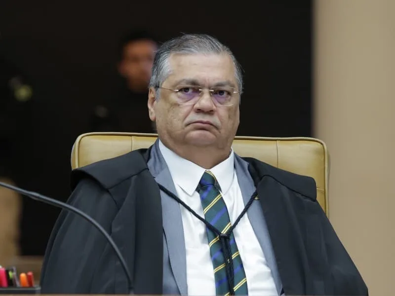 Dino manda PF abrir inquérito sobre atuação da CVM no caso Master