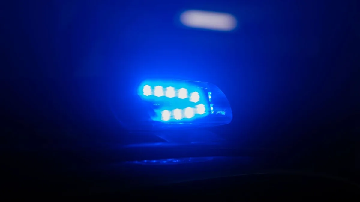 Unfall bei Dresden: Verfolgungsfahrt endet in Unfall