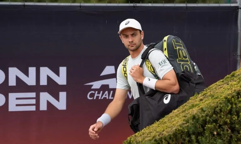 Eduardo Ribeiro vence cabeça de chave na estreia do Challenger de Hamburgo