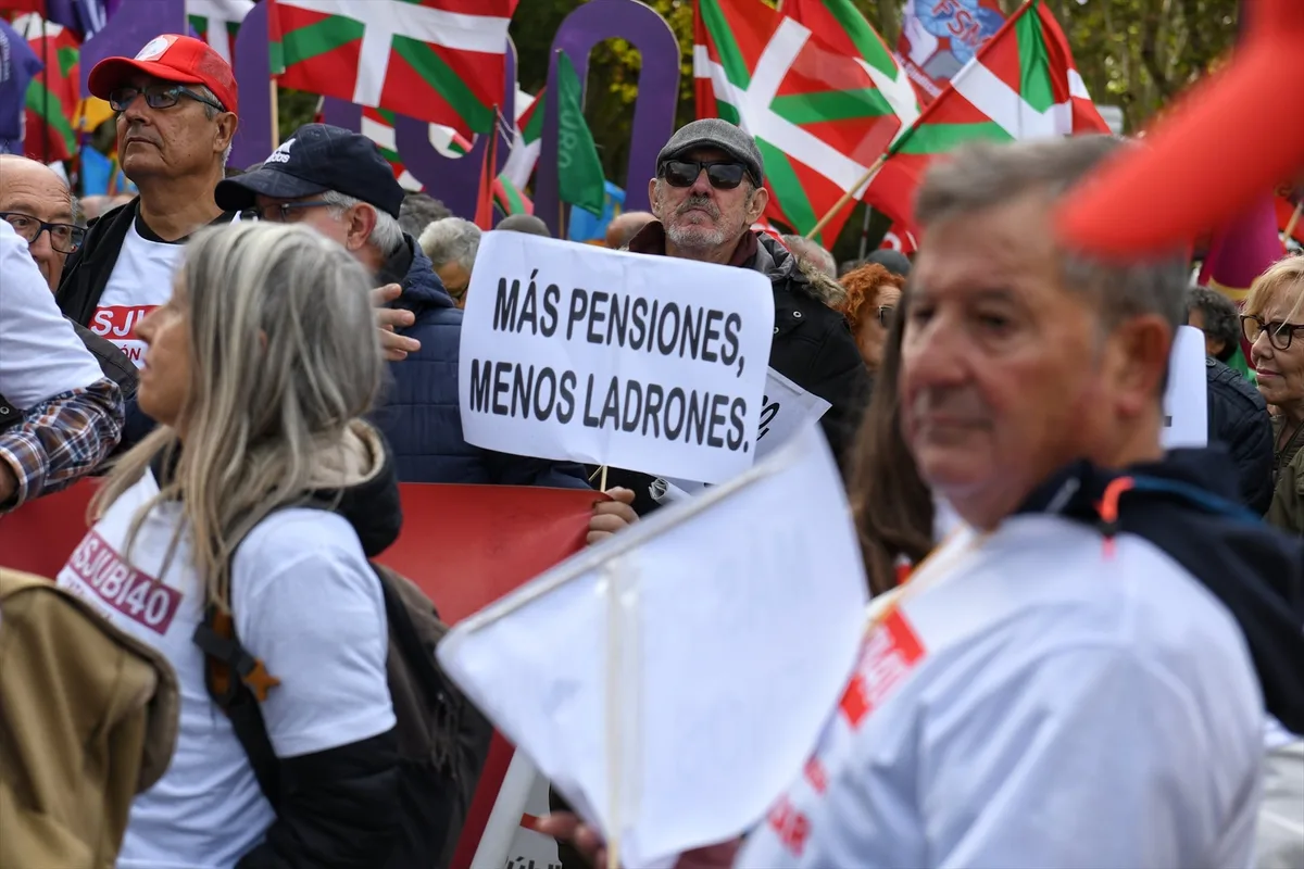 Carrera contrarreloj de los jubilados: piden al Gobierno eliminar los recortes en sus pensiones por retiro anticipado antes del 29-N