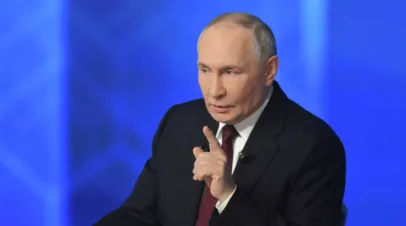 Путин поздравил педагогов с приближающимся Днём знаний
