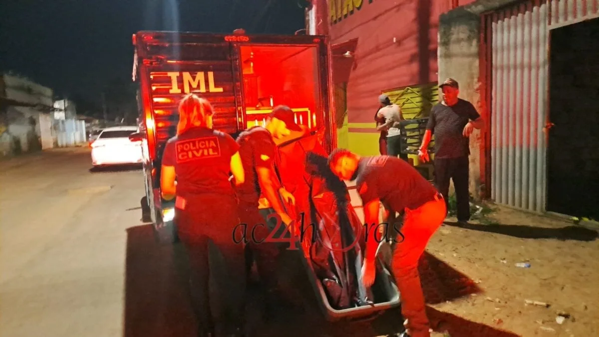 Homem é achado morto após vizinho ouvir pedidos de socorro no Recanto dos Buritis