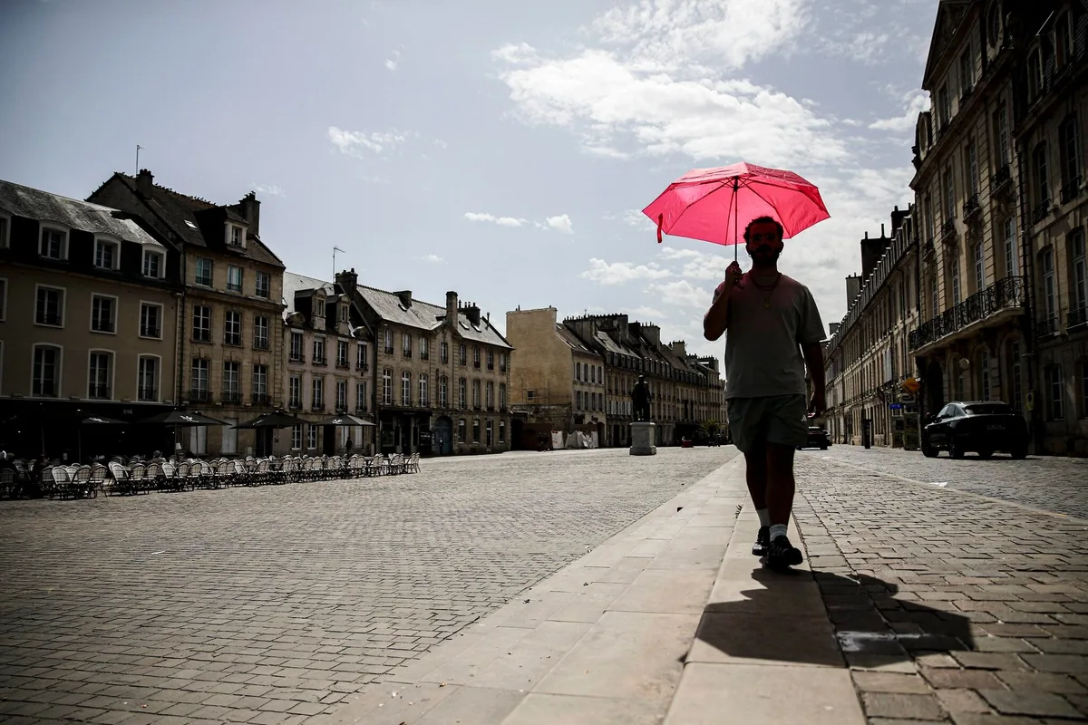Canicule : 75 départements en vigilance orange ; nouveau feu dans le Sud-Ouest