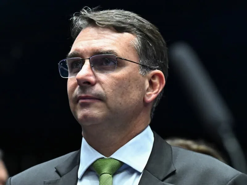Filiação de Flávio ao Missão registrou "rua dos bandidos" e número 666