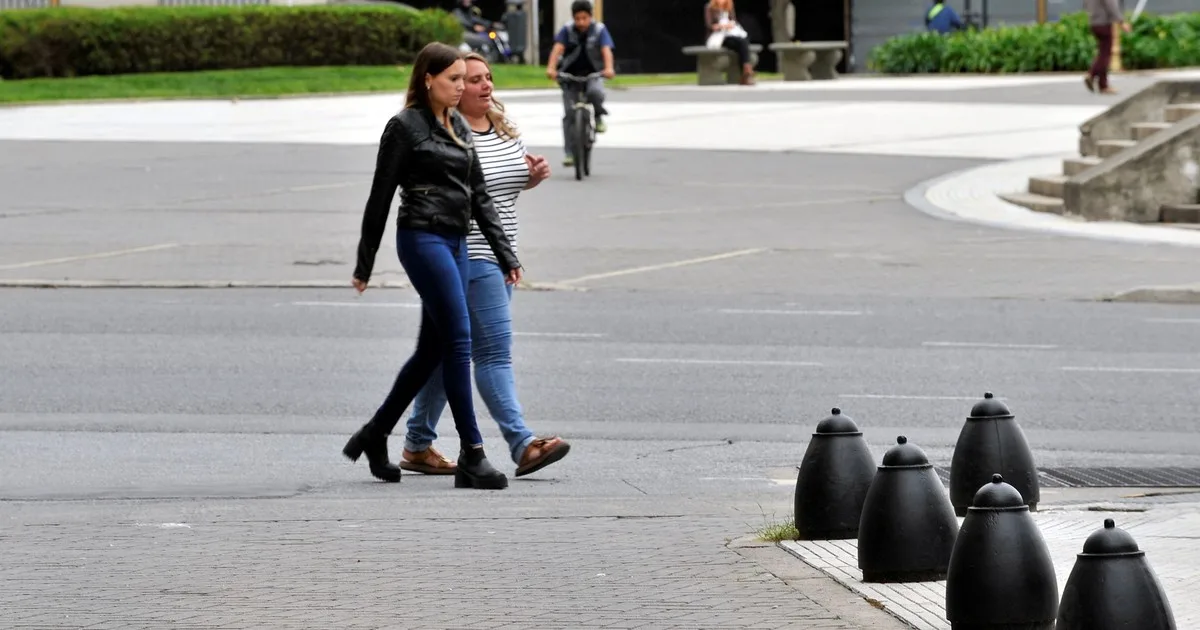 Pocos lo saben: para qué sirven las bolas de cemento en las veredas de Buenos Aires y por qué son importantes