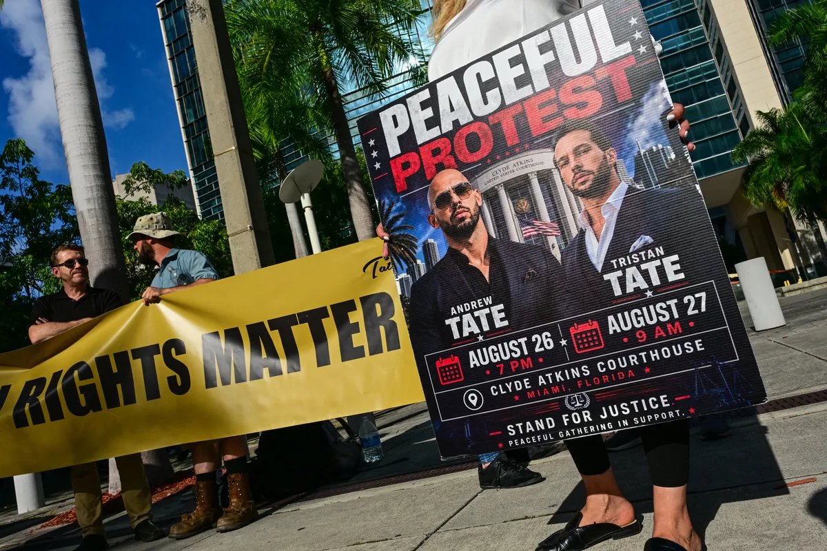 Tate brothers’ lawyer urges U.S. judge to release brothers on bail from Miami jail
