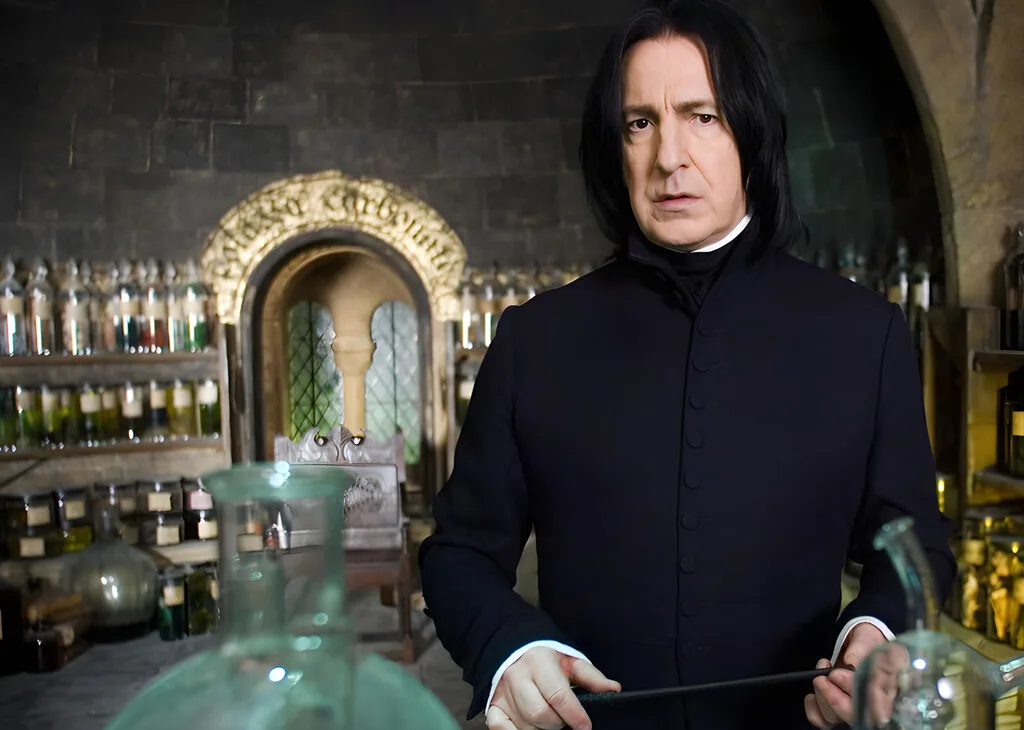 Alan Rickman, actor de Snape, cumplió el mayor deseo de muchos niños en el set de Harry Potter: "sabía lo que significaba para ellos"